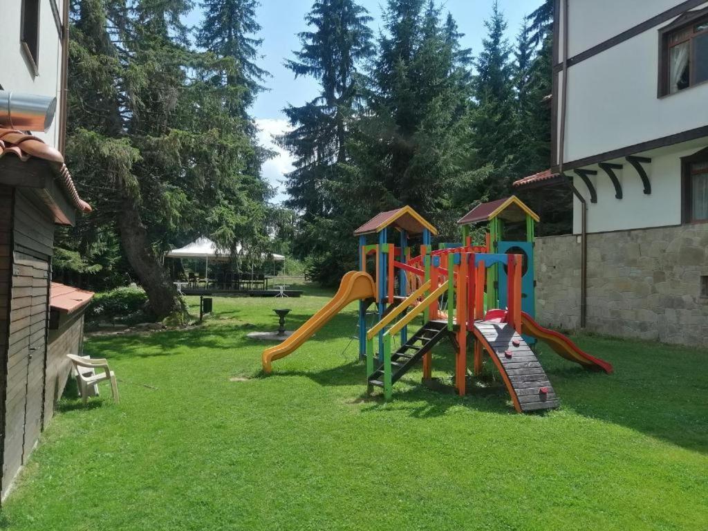 Утро Без Аларма, Смолянски Езера. Alarm Free Morning Smolyan Lakes ภายนอก รูปภาพ